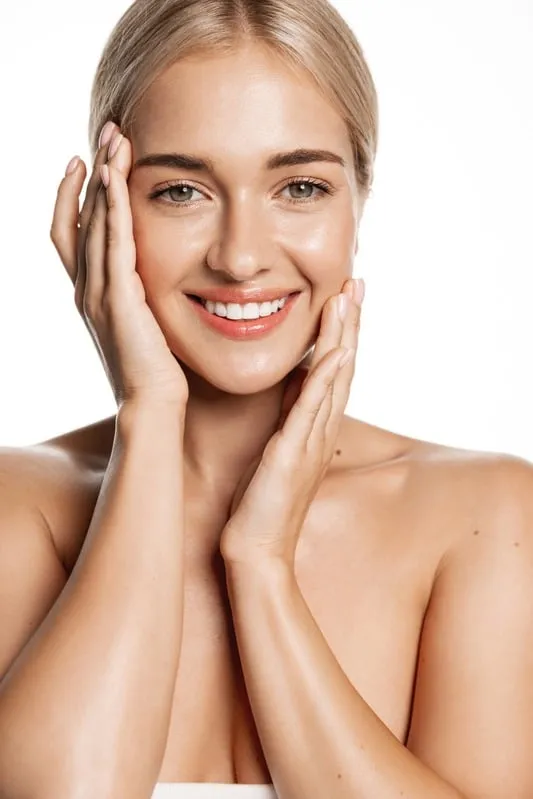 Skin Needling Full Face, Neck & Decolletage